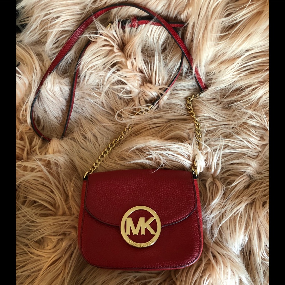 Pre love MK mini bag used twice color is red